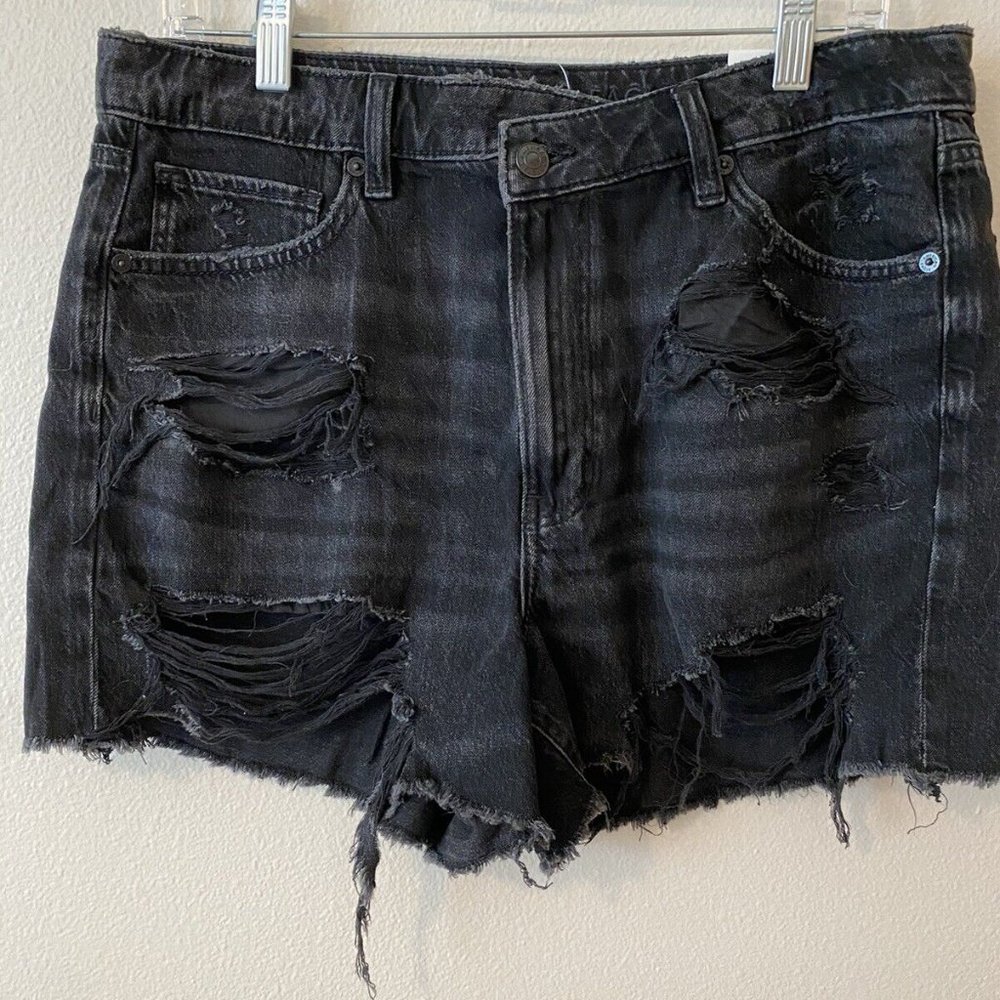 American Eagle Women's Super High Rise Black Jean Mom Shorts Size 12